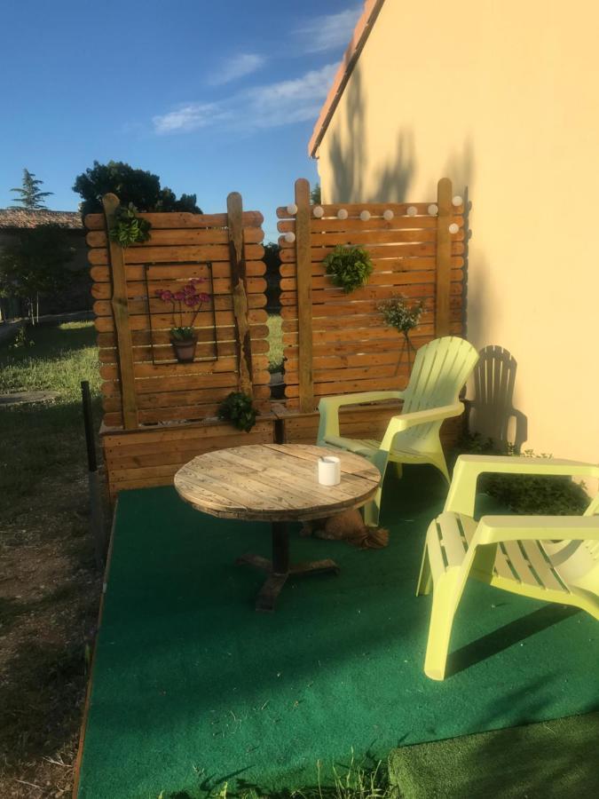 Chambre En Ardeche Du Sud Saint-Remeze Buitenkant foto